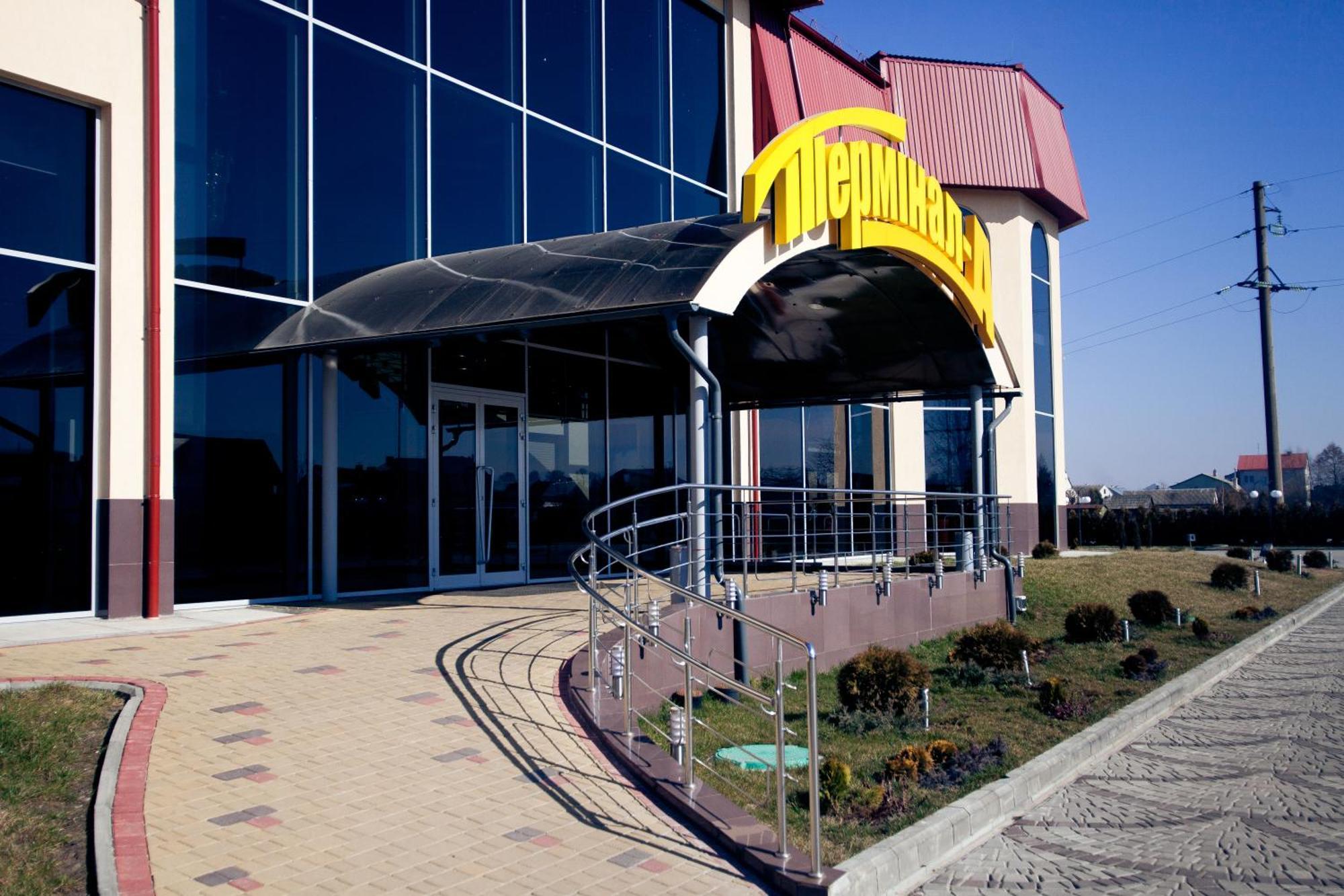 Terminal-A Hotel Ryasne-Ruske Εξωτερικό φωτογραφία