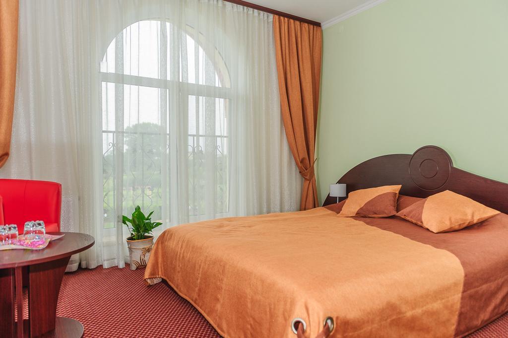 Terminal-A Hotel Ryasne-Ruske Εξωτερικό φωτογραφία